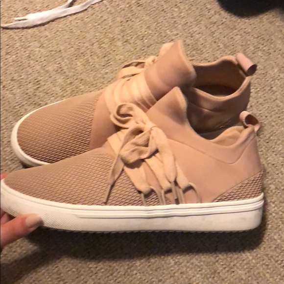 Shoes - Steve Madden Lancer Shoe